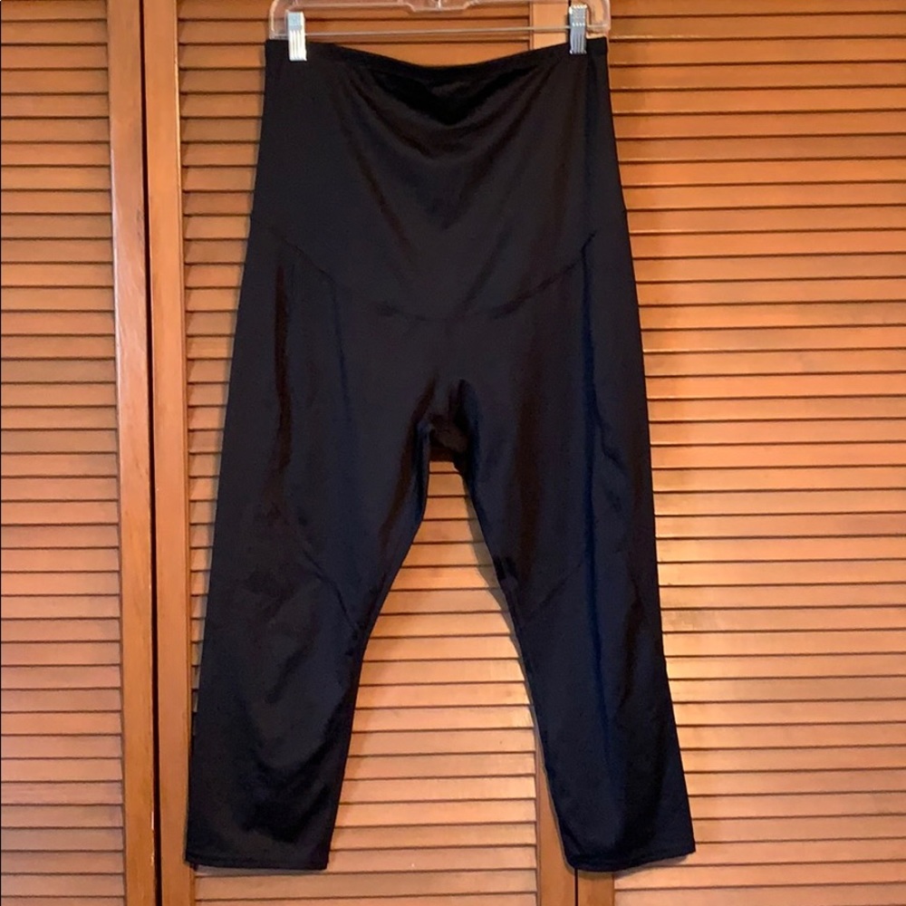 Black Maternity workout leggings